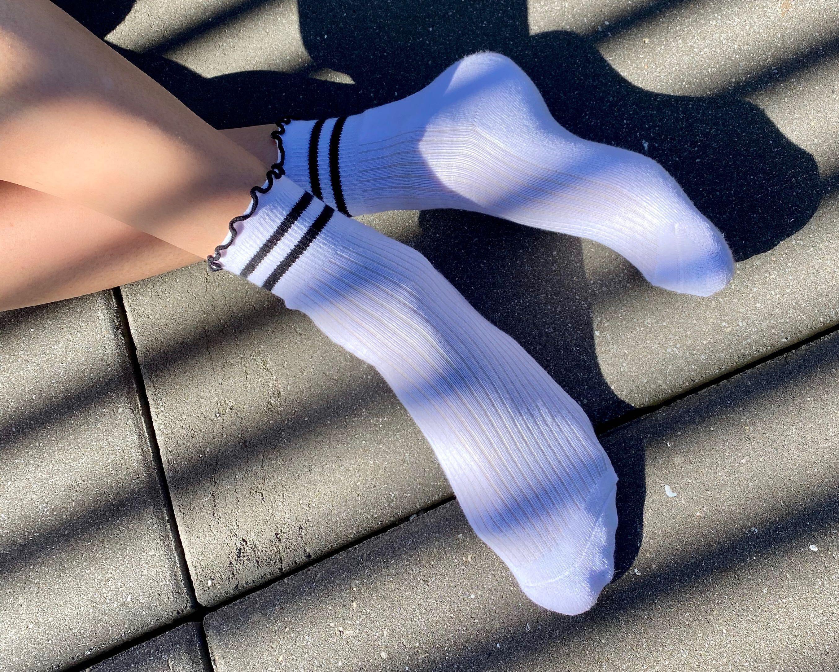The Ruffle Sock - Lucky Honey