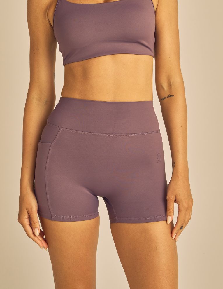 #color_plum