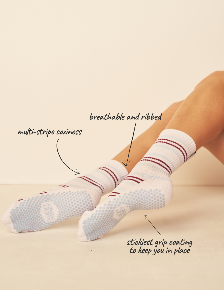 #color_Bordeaux White