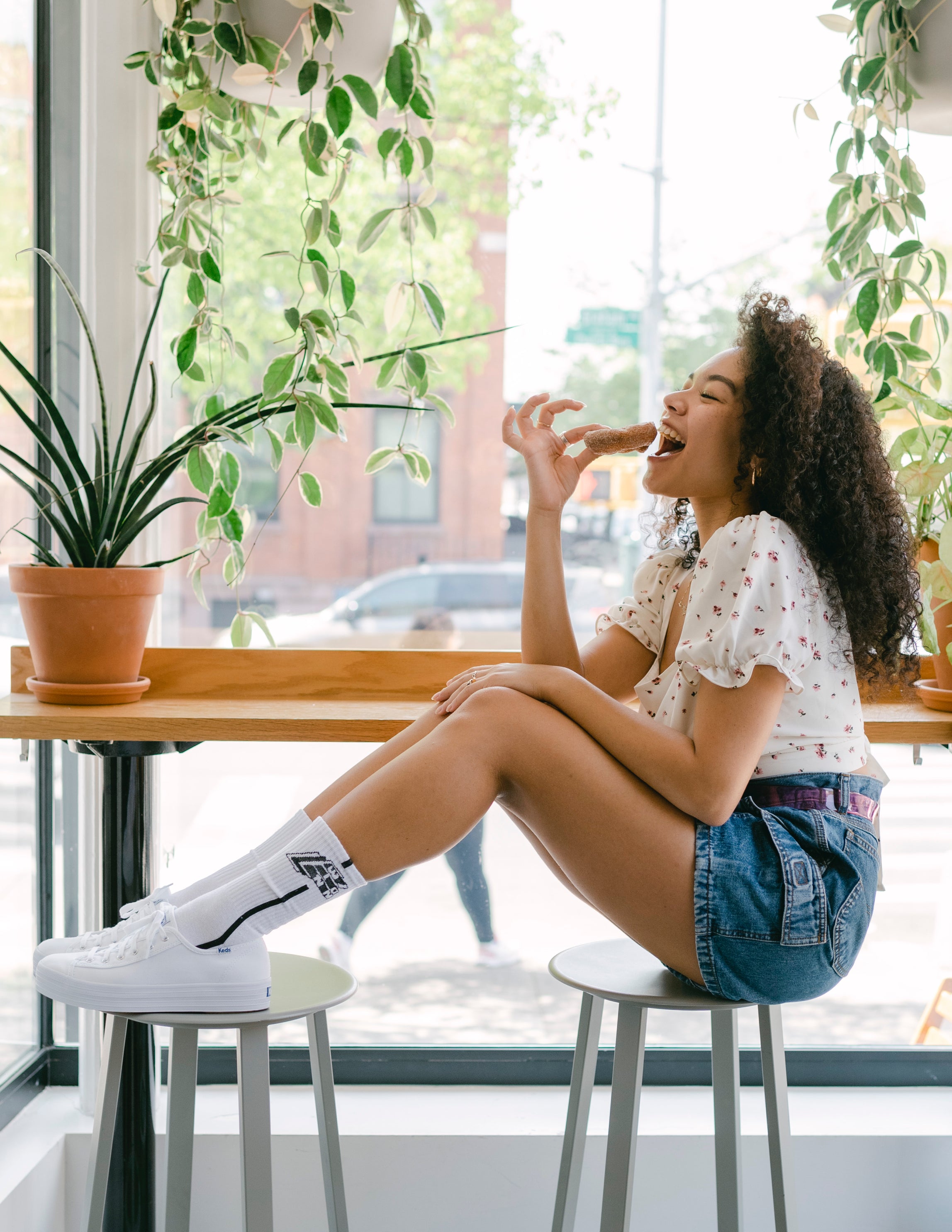 WIN SON X LUCKY HONEY Tube Sock - Lucky Honey