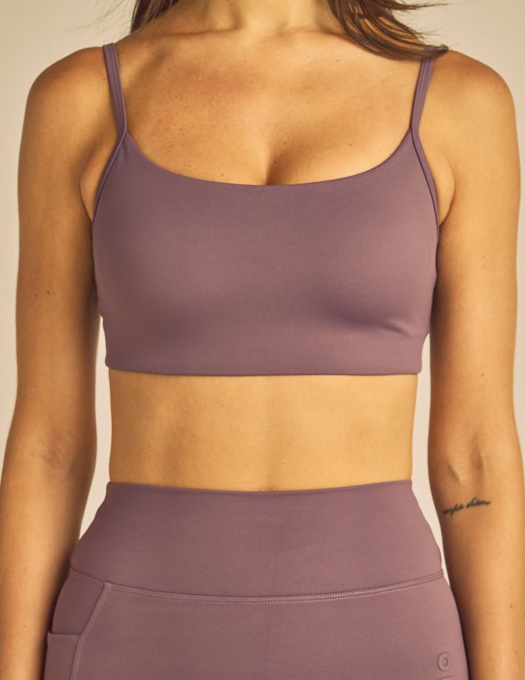 #color_plum