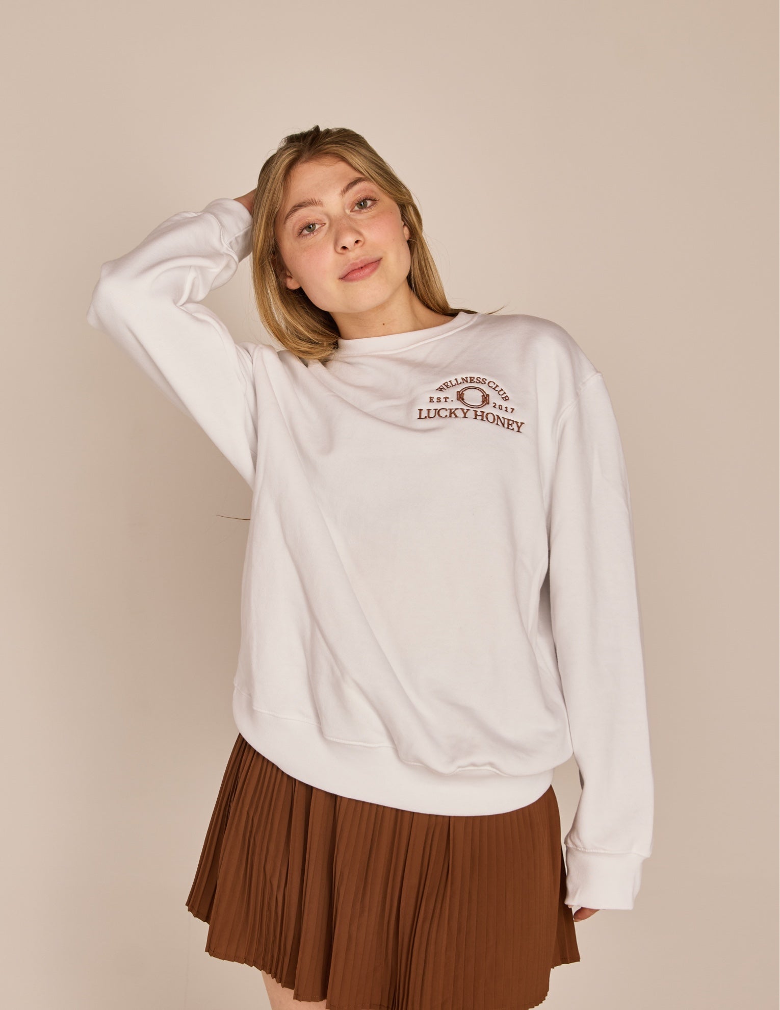 The Lucky Honey Wellness Club Sweatshirt White and Toffee